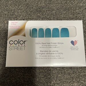 ColorStreet- Space Case